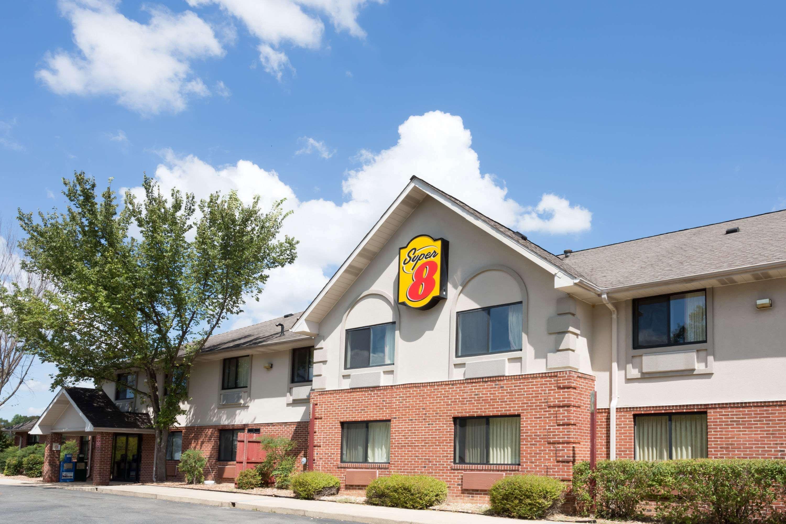 Super 8 By Wyndham Prince Frederick Exterior foto